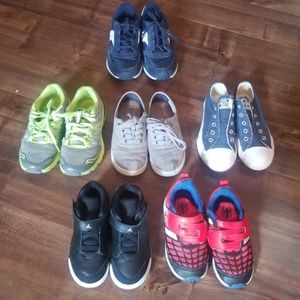 Boys shoes